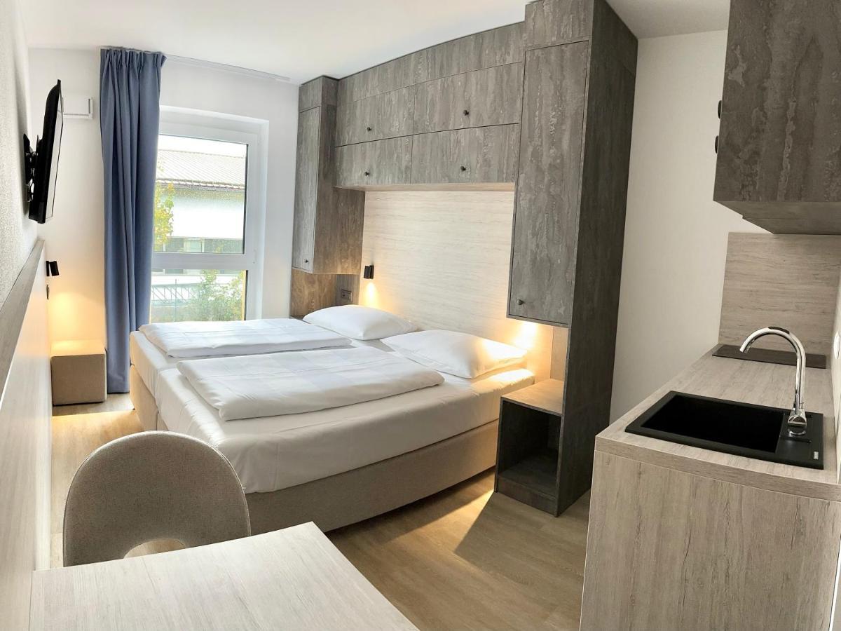 Apartimo Muenchen-Унтерахинг Екстериор снимка